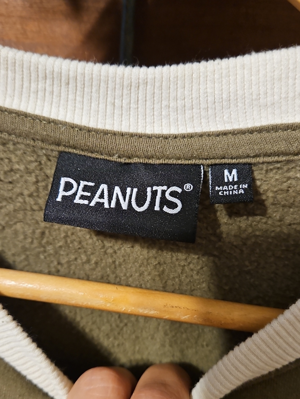 Peanuts Snoopy Crewneck Size Medium - Picture 3 of 5